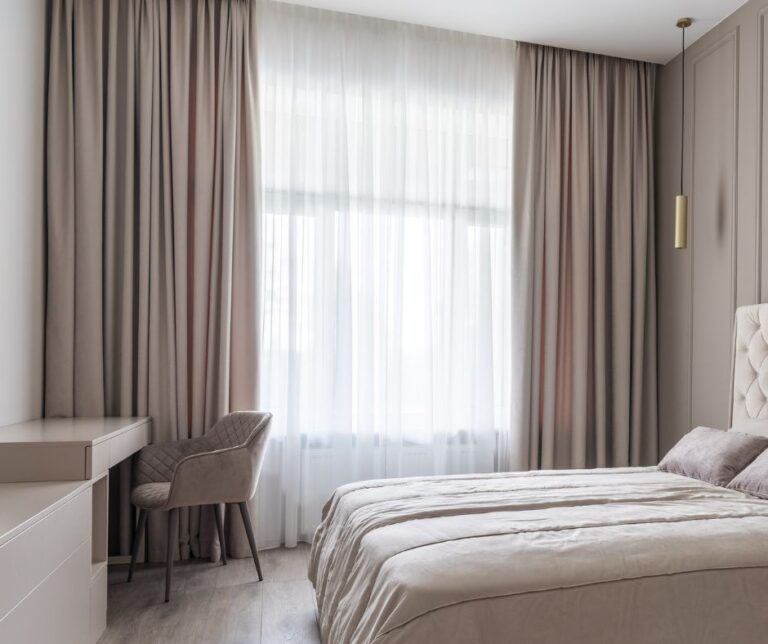curtain and blinds